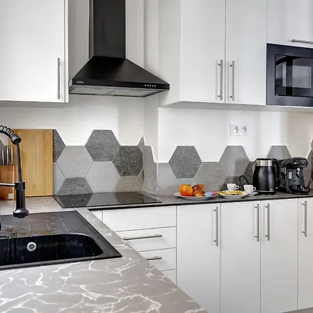 Thouars - Havre De Paix Au Coeur De *